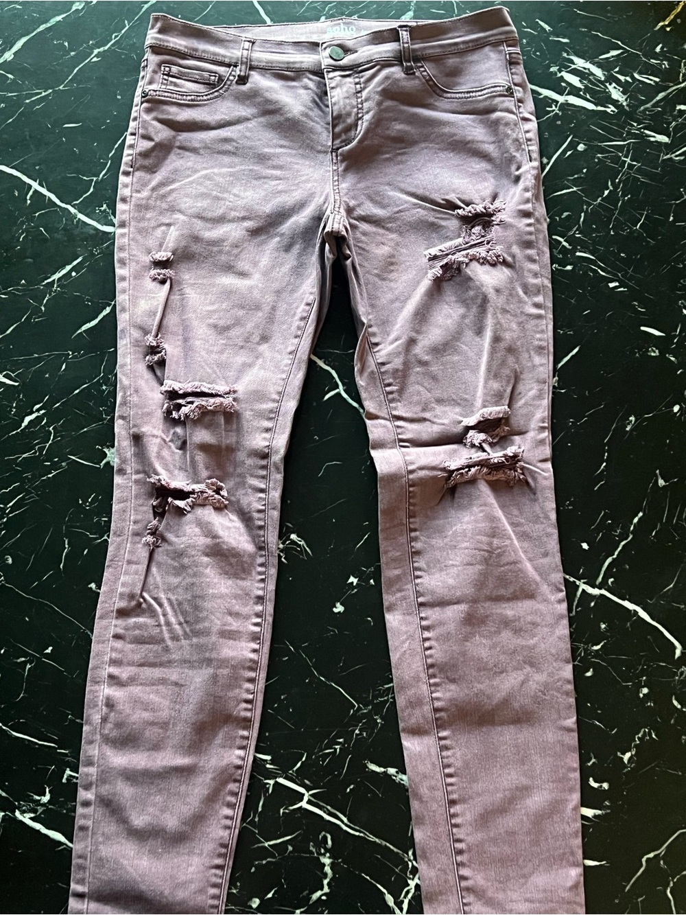 New York & Company Mauve Distressed Skinny Jeggings